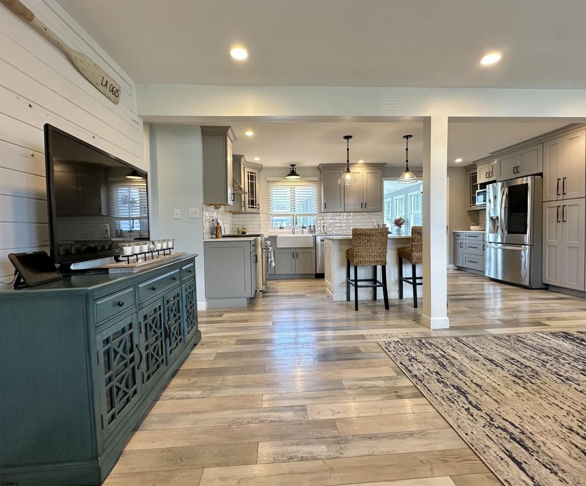 4514 Harbor Beach Blvd - Photo 3 of 19