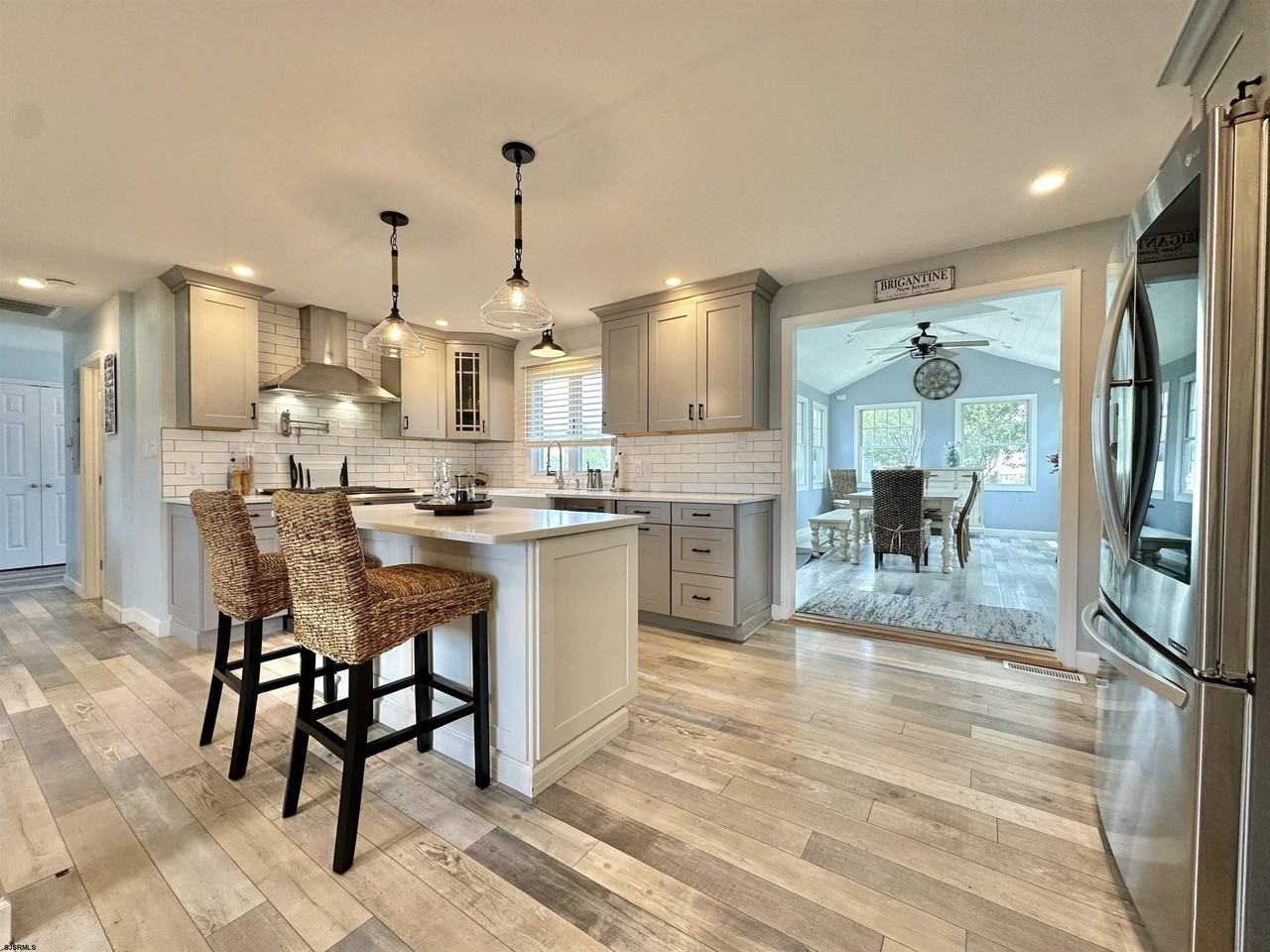 4514 Harbor Beach Blvd - Photo 6 of 19