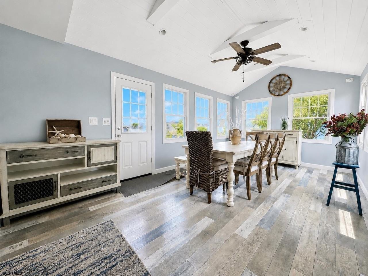 4514 Harbor Beach Blvd - Photo 7 of 19