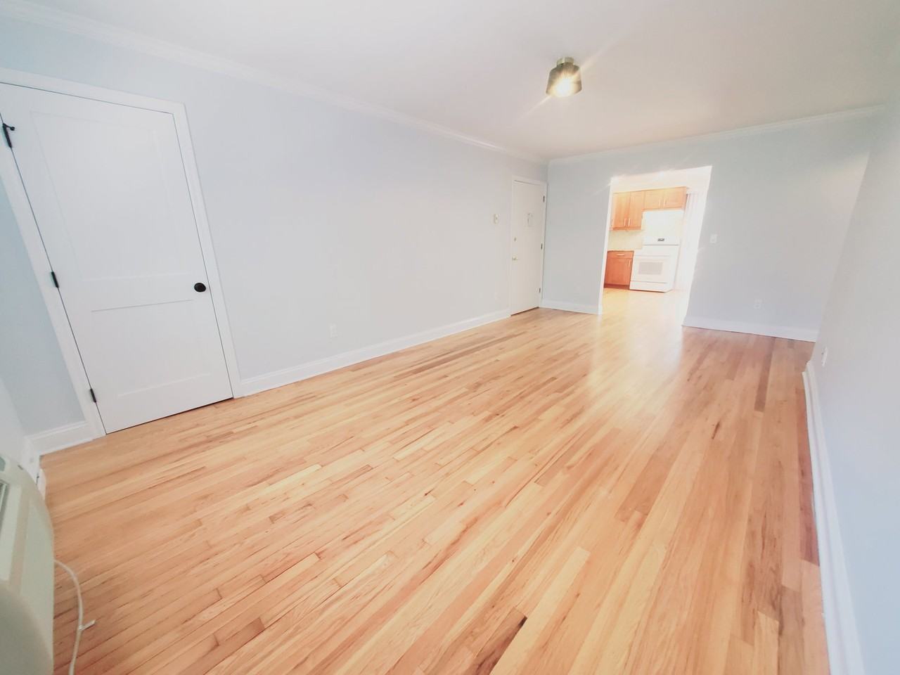 409 Glenbrook Rd #F - Photo 3 of 8
