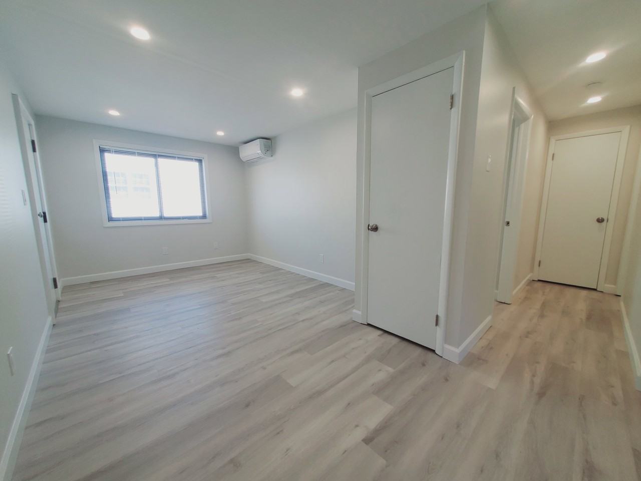 28 Ferris Ave #3 - Photo 4 of 7