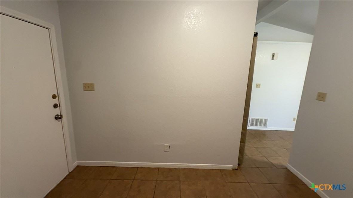 10411 Trimmier Rd #B - Photo 4 of 10
