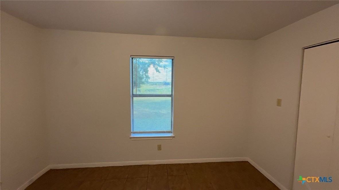 10411 Trimmier Rd #B - Photo 5 of 10