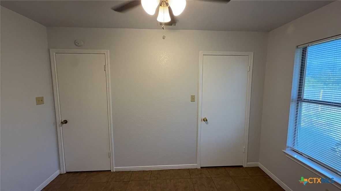 10411 Trimmier Rd #B - Photo 6 of 10