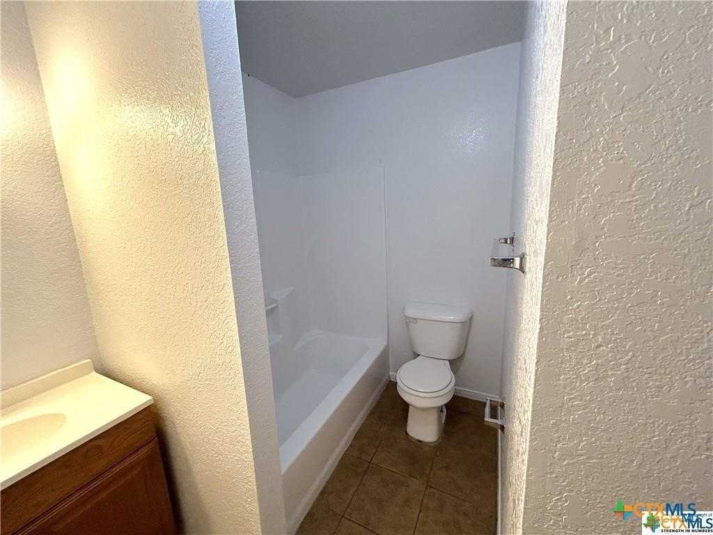 10411 Trimmier Rd #B - Photo 7 of 10