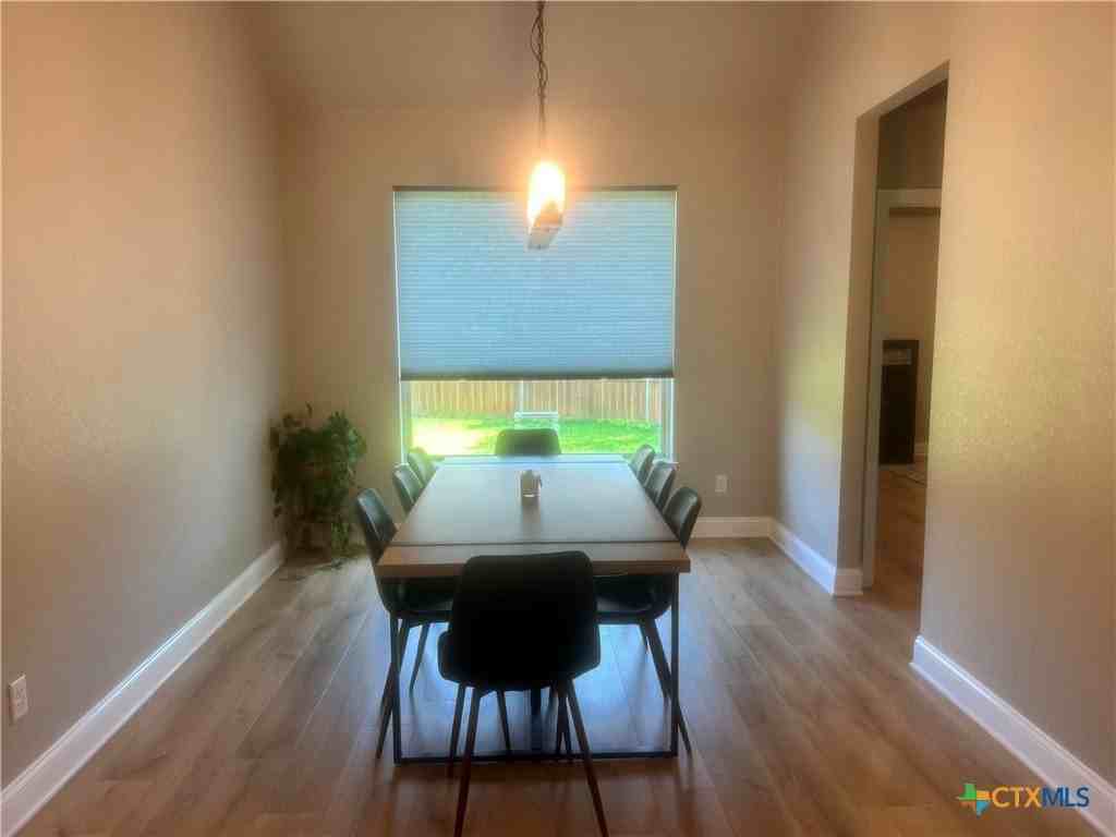 1224 Brody Way - Photo 4 of 26