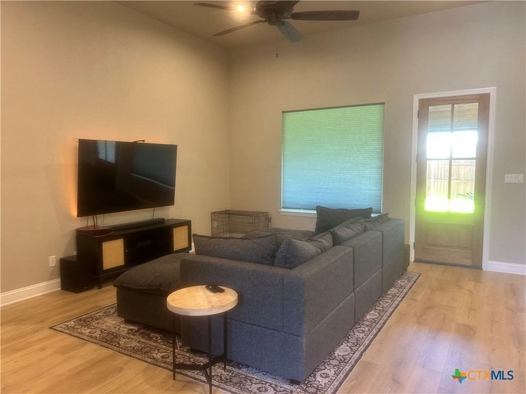 1224 Brody Way - Photo 7 of 26