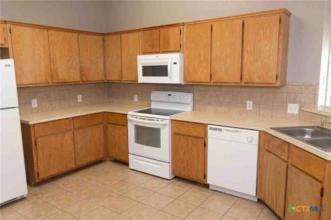 304 Jeff Gordon Dr #A - Photo 4 of 14