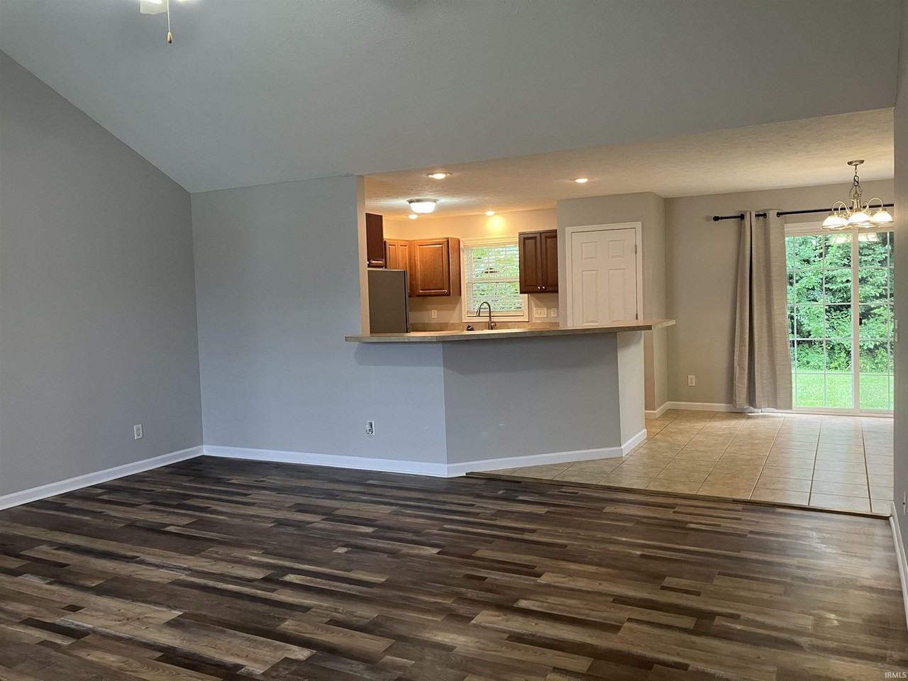 10655 Tecumseh Dr - Photo 2 of 23