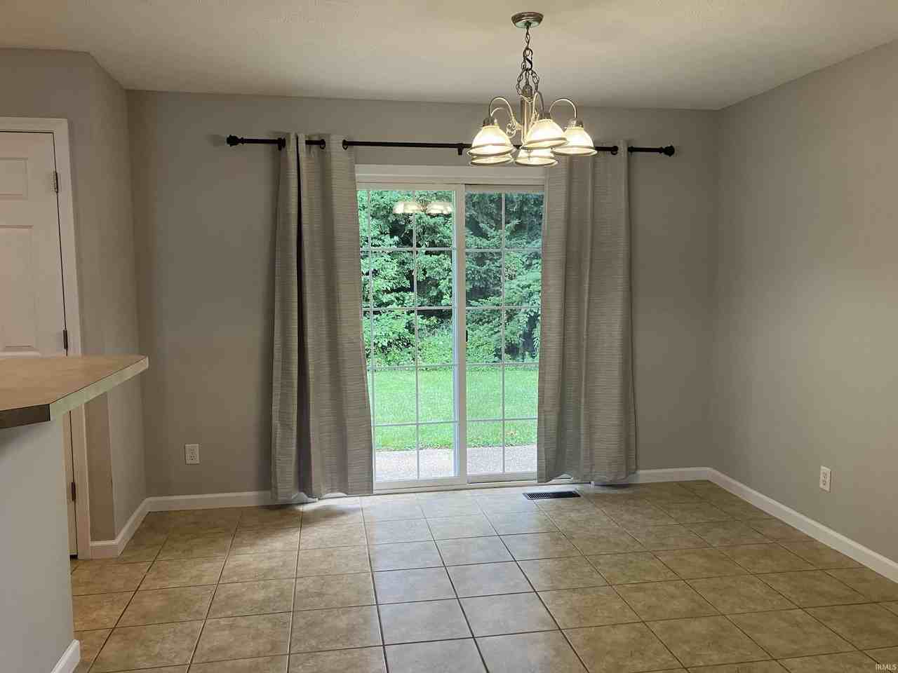 10655 Tecumseh Dr - Photo 7 of 23