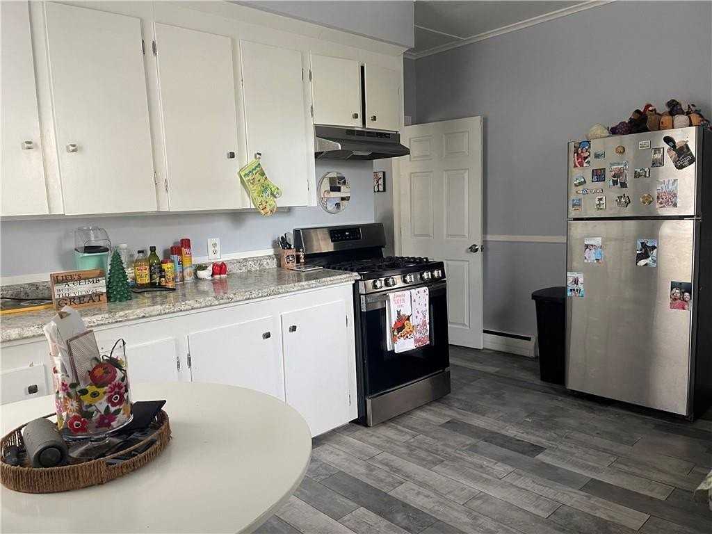 96 Warner St #A - Photo 2 of 7