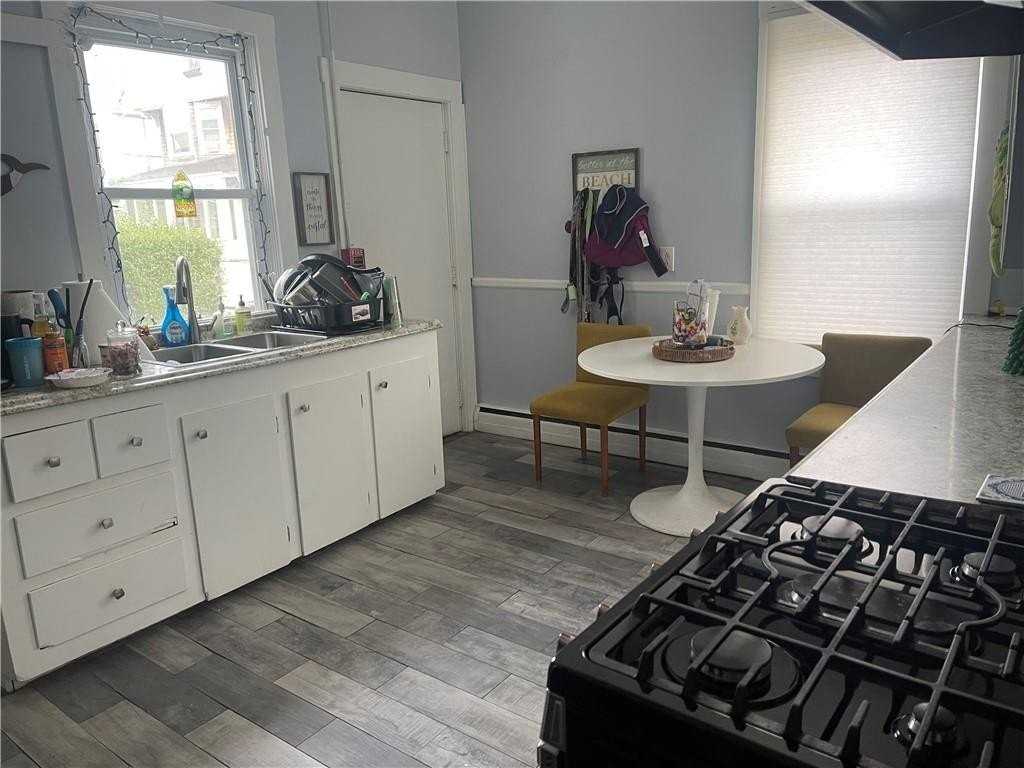 96 Warner St #A - Photo 3 of 7