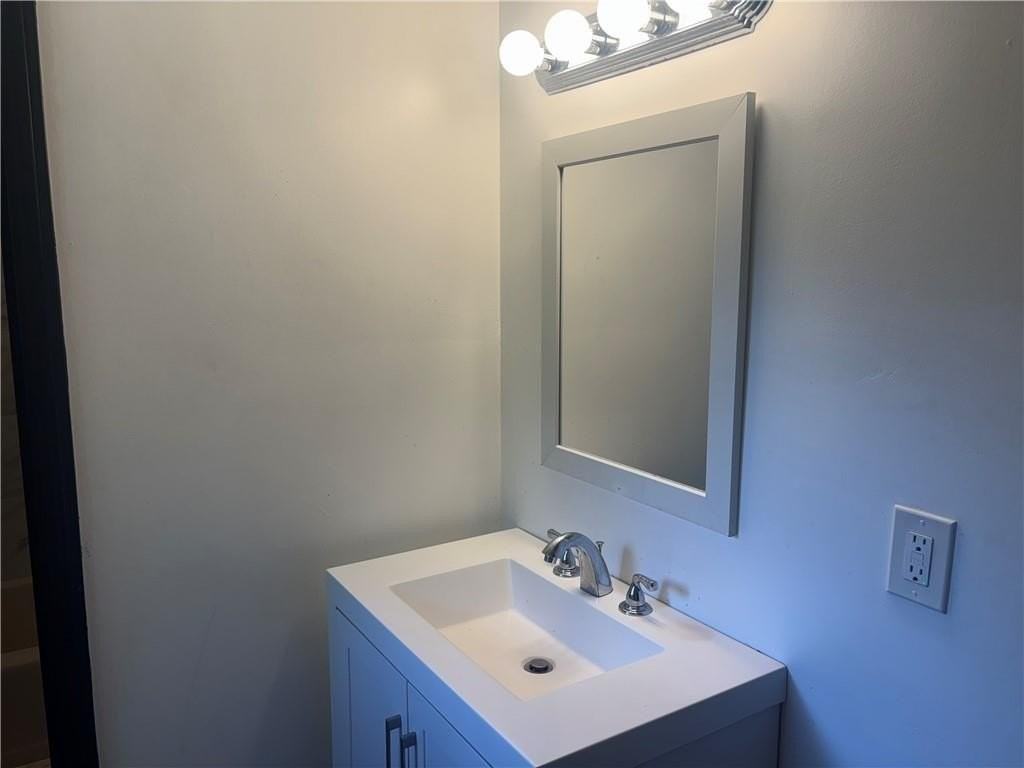 115 Nepaug Rd #10 - Photo 4 of 6