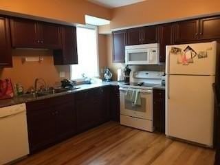 212 Atwells Ave - Photo 2 of 7