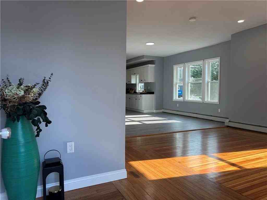 98 Whitmarsh St #1 - Photo 3 of 37