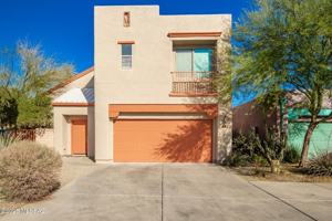 featured image of 952 W Calle Estrella De Noche