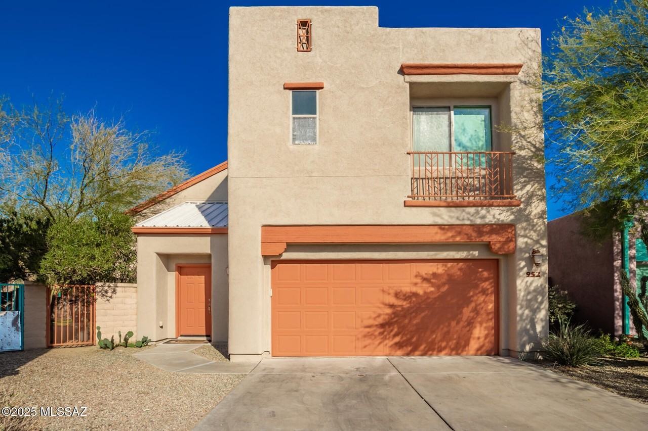 952 W Calle Estrella De Noche - Photo 2 of 24