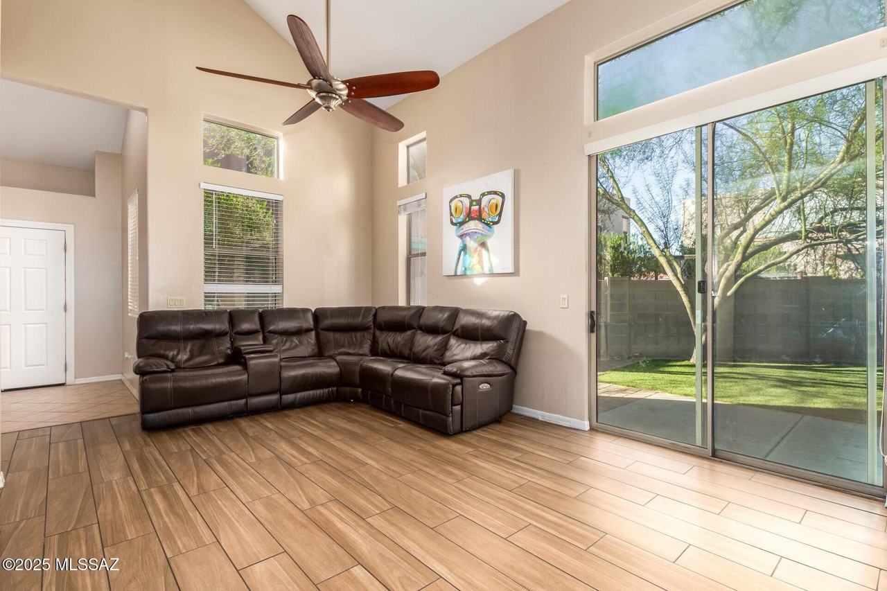 952 W Calle Estrella De Noche - Photo 7 of 24