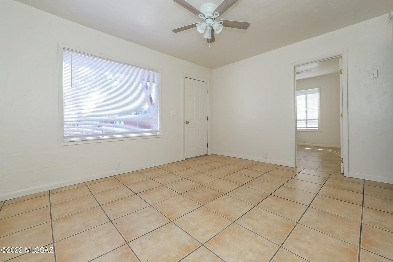 2631 N Fontana Ave #1 - Photo 4 of 11