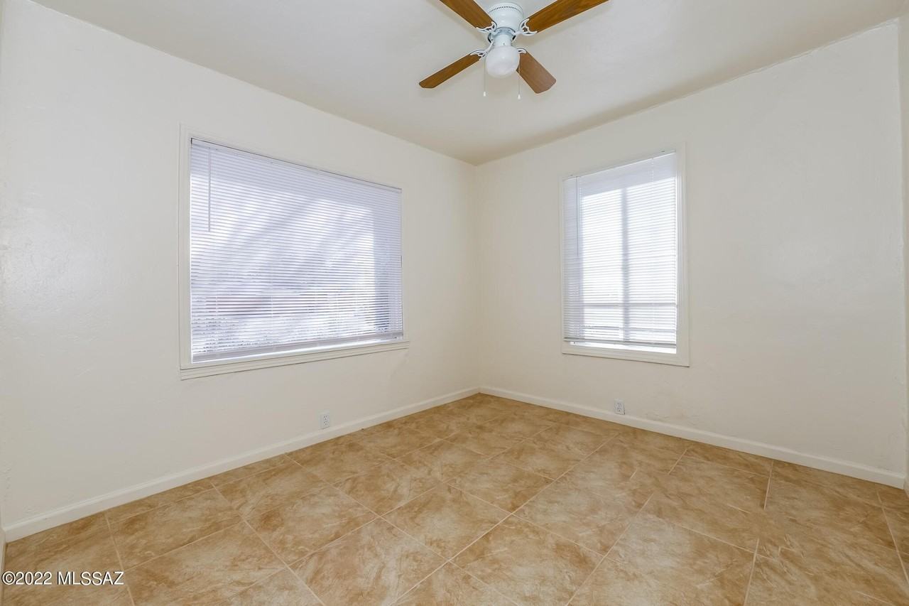 2631 N Fontana Ave #1 - Photo 6 of 11