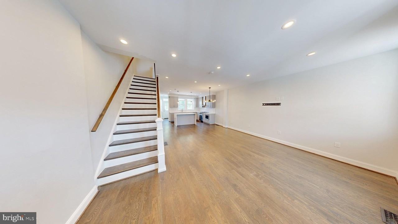 4023 New Hampshire Ave Nw - Photo 7 of 28