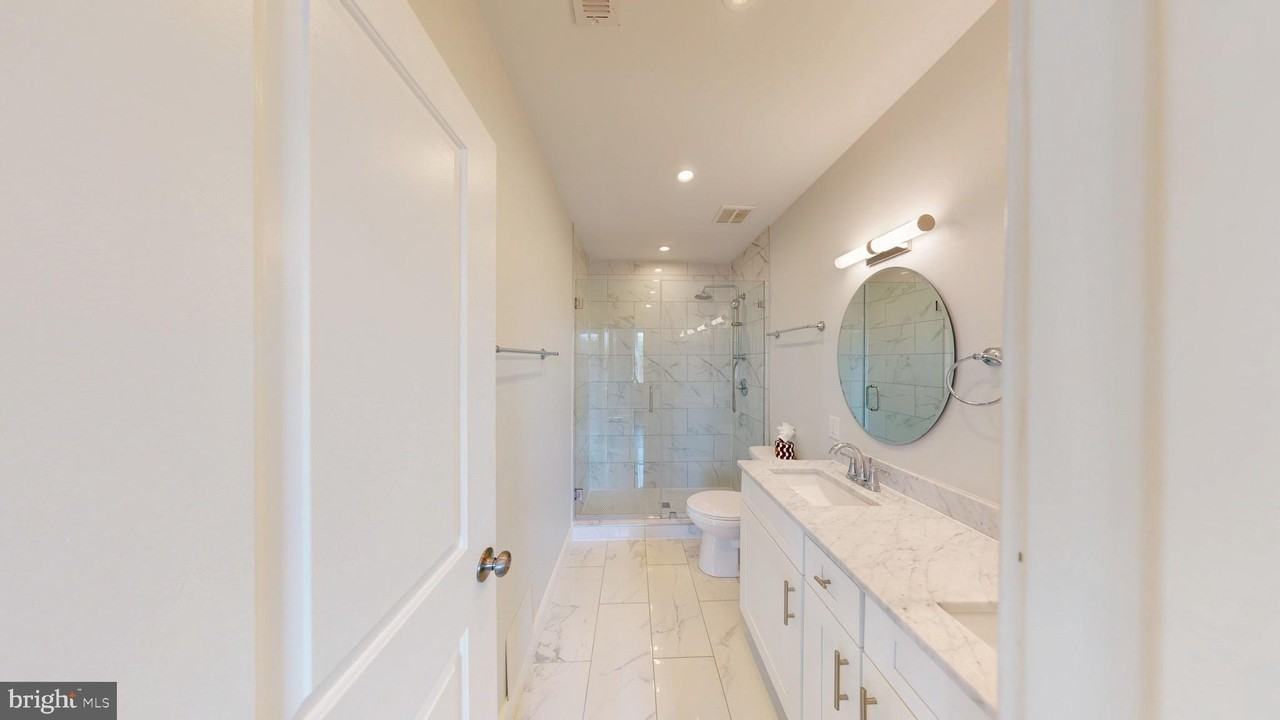 4023 New Hampshire Ave Nw - Photo 5 of 28