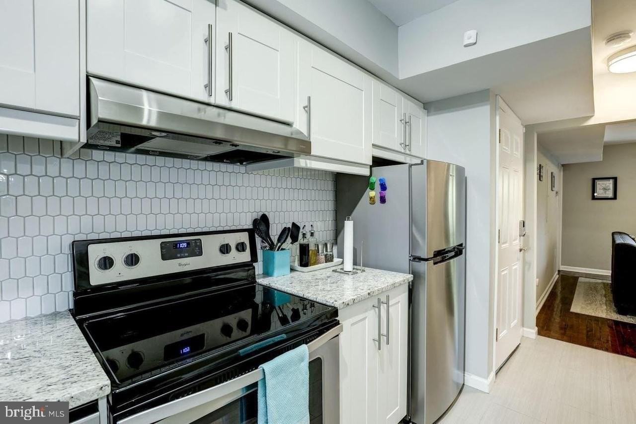 515 Oakwood St Se #2 - Photo 2 of 7