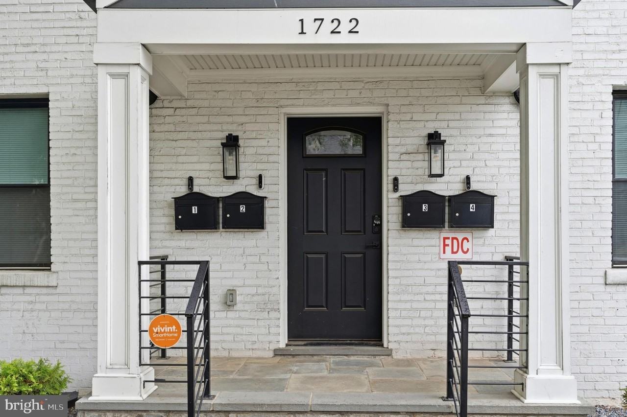 1722 W Virginia Ave Ne #2 - Photo 4 of 28