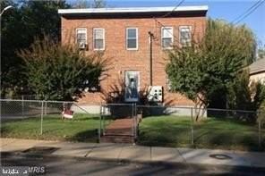 1014 48th Pl Ne #4