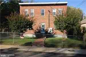 featured image of 1014 48th Pl Ne #4