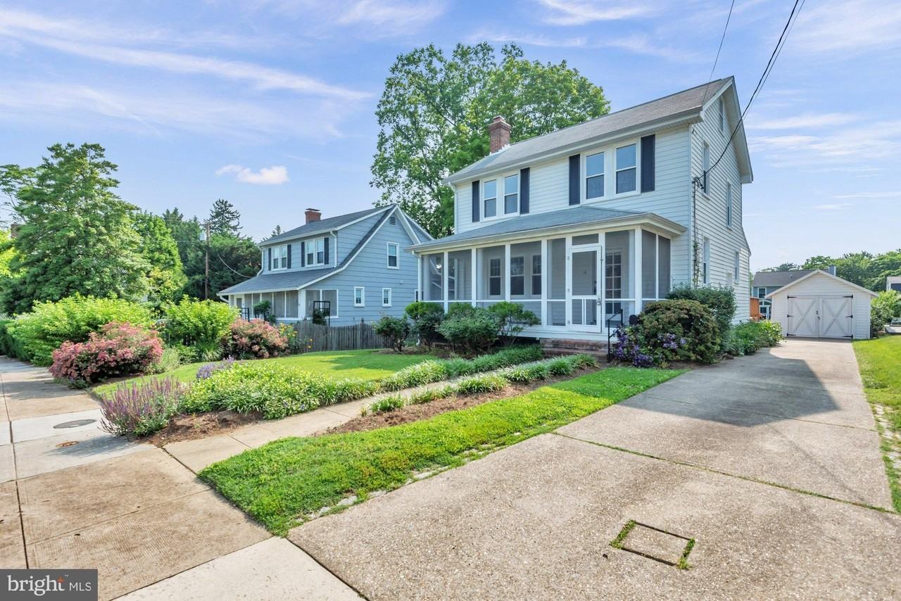 14 N Cherry Grove Ave - Photo 2 of 44