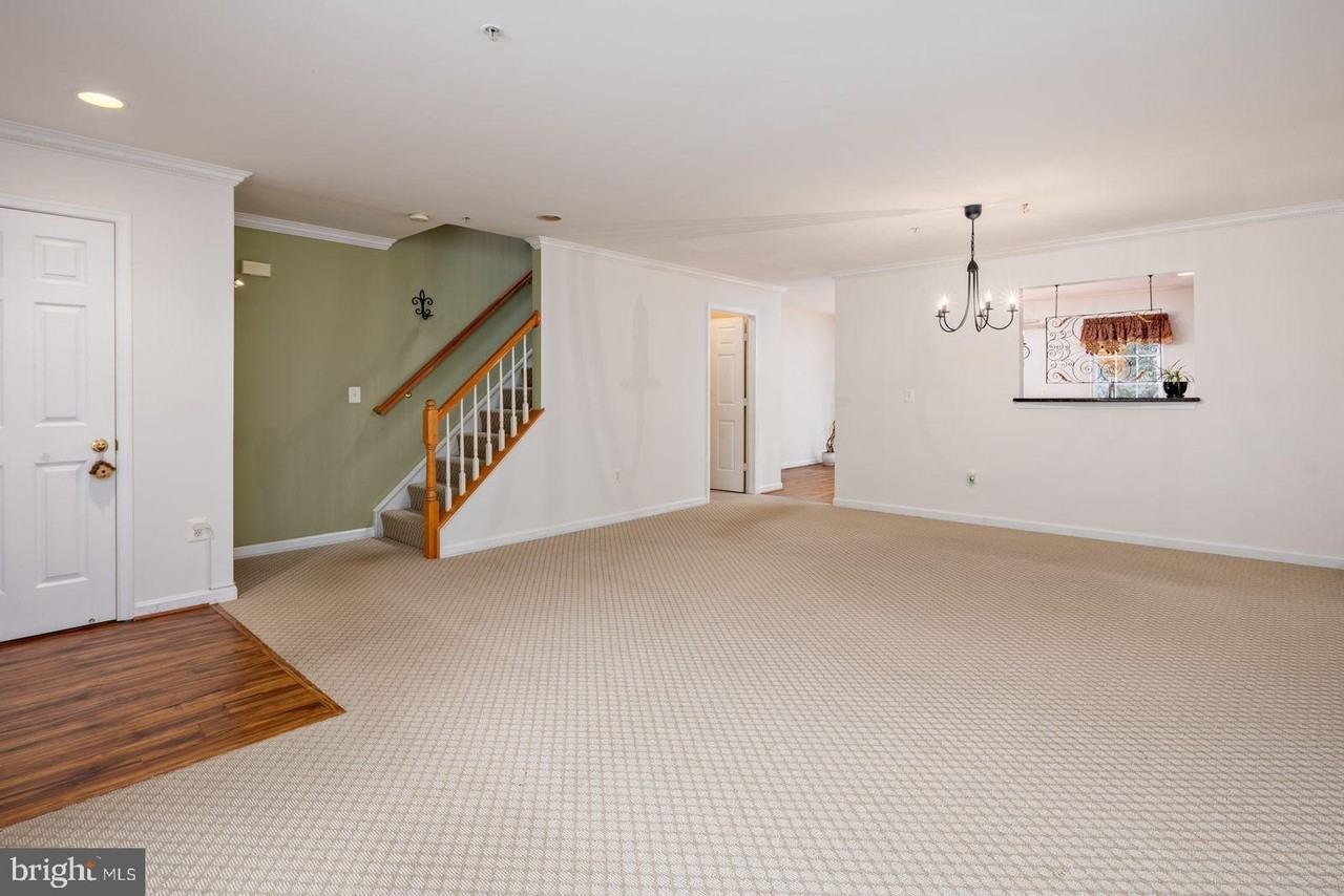 616 Bellerive Ct #85 - Photo 4 of 28