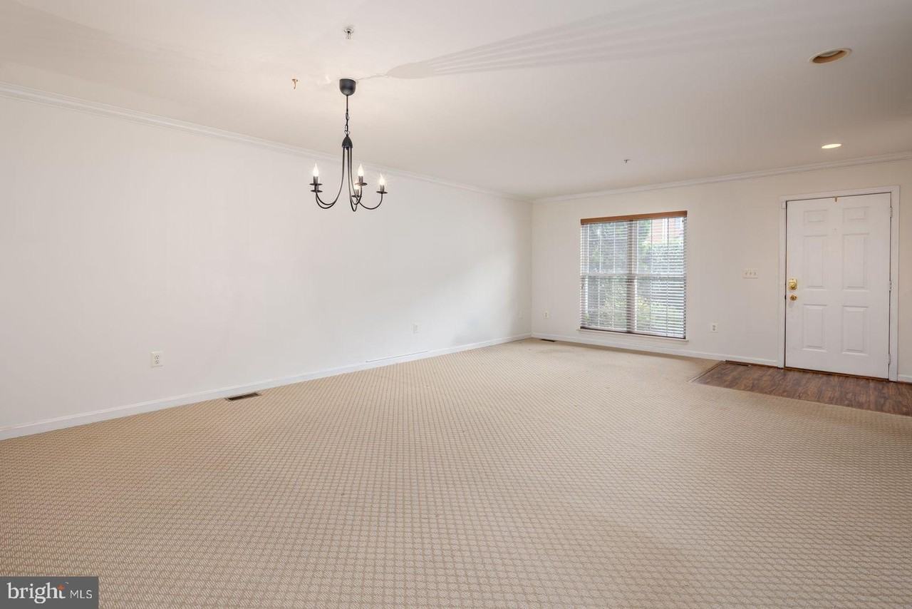616 Bellerive Ct #85 - Photo 5 of 28