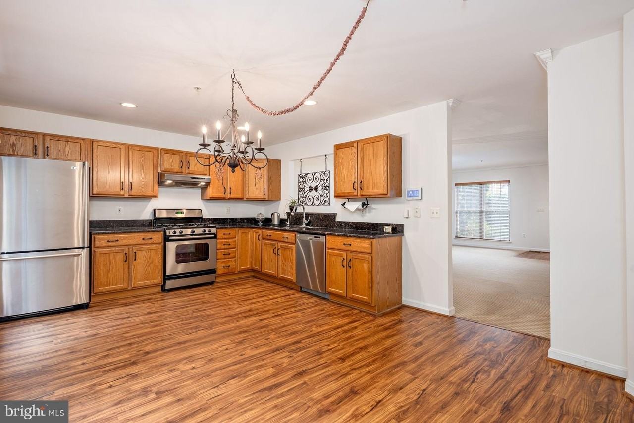 616 Bellerive Ct #85 - Photo 7 of 28