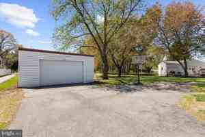 featured image of 161 Margate Dr