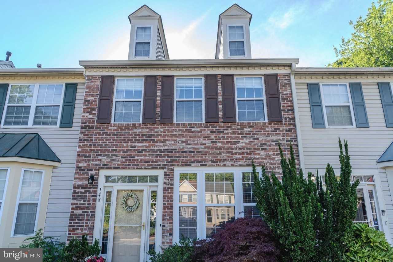 149 Quiet Waters Pl - Photo 2 of 50