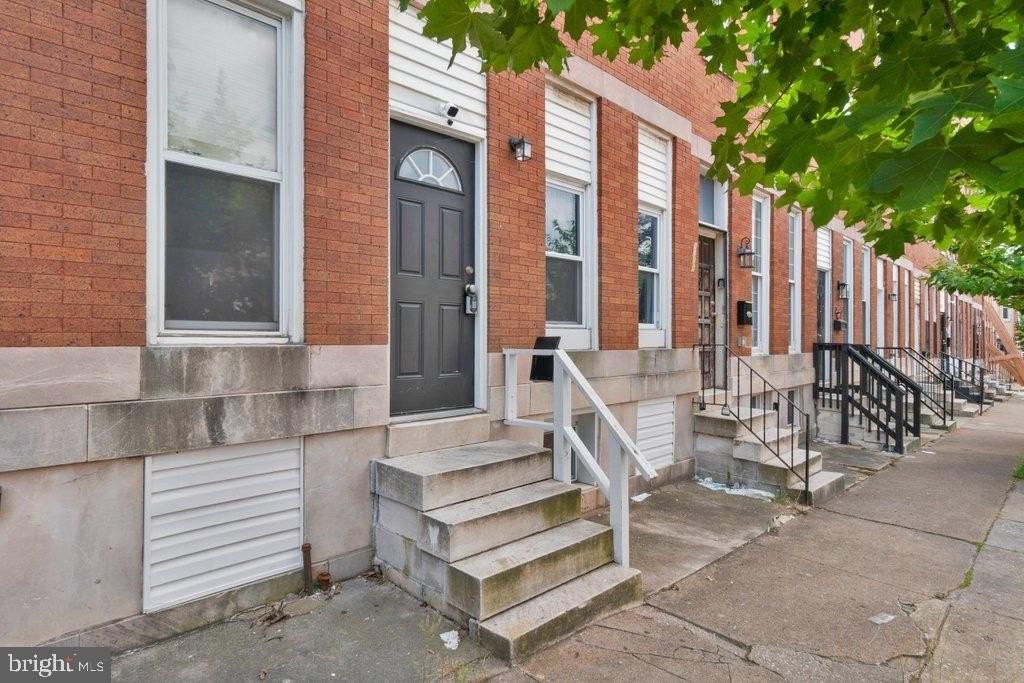 2617 E Preston St - Photo 2 of 37