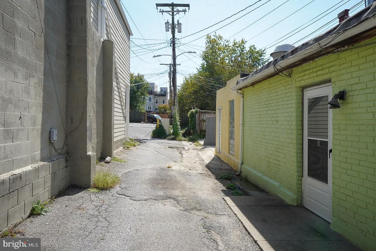1501 Light St #2ndFL - Photo 3 of 16
