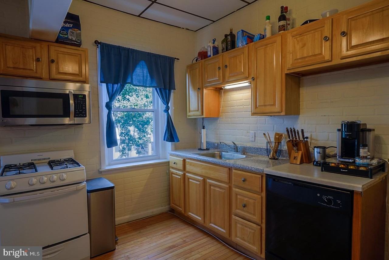 1501 Light St #2ndFL - Photo 5 of 16