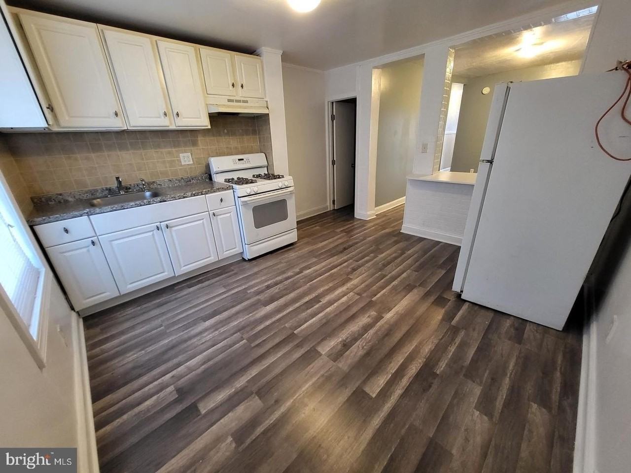 517 N Rose St - Photo 5 of 13