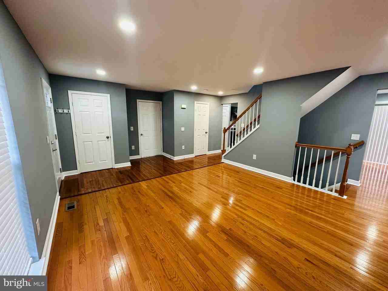 4518 Runnymeade Rd - Photo 3 of 22