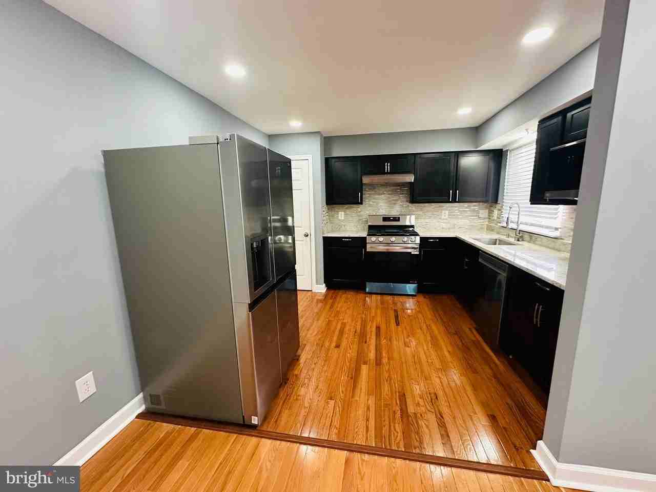 4518 Runnymeade Rd - Photo 7 of 22