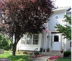 featured image of 8413 Meadow Green Way