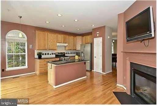715 Pleasant Dr - Photo 6 of 16