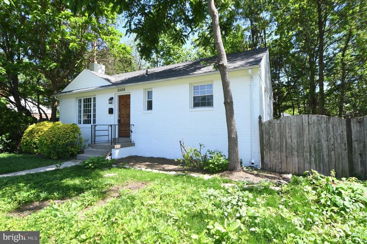 3506 Harrell St - Photo 7 of 50