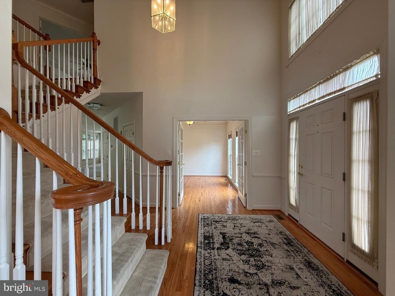 4415 Medallion Dr - Photo 2 of 50