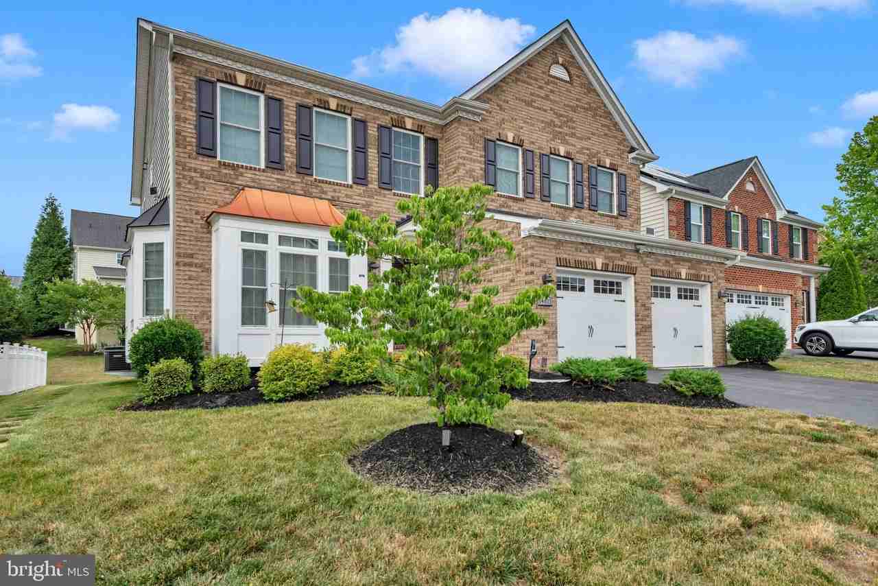 14611 Highbury Ln - Photo 3 of 36
