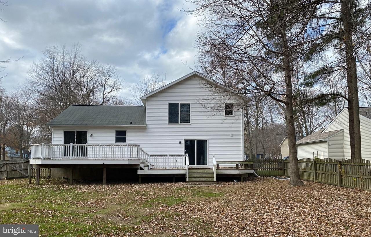 702 Cloverfields Dr - Photo 5 of 50