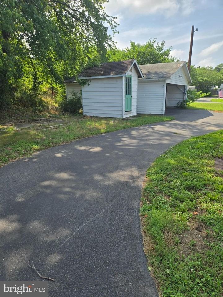 23915 Mervell Dean Rd - Photo 5 of 18