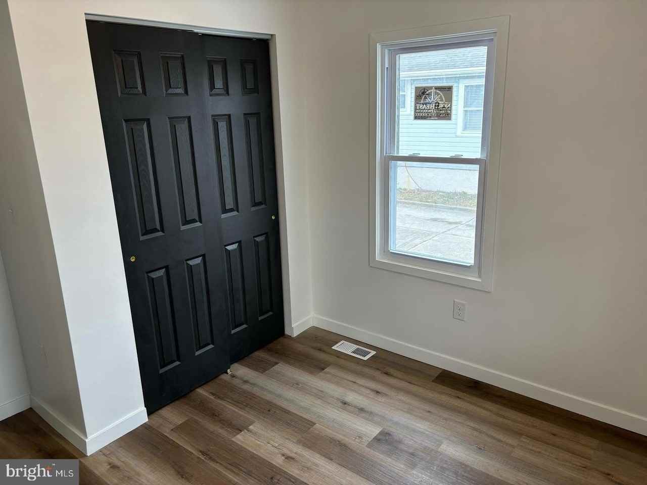 1019 S Broadway - Photo 6 of 27